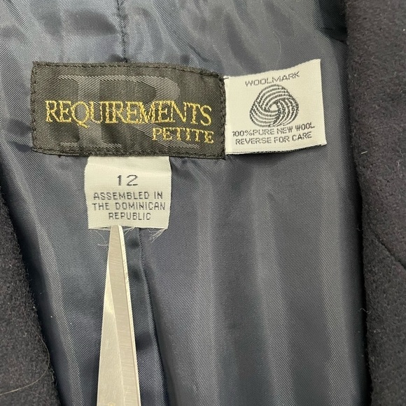 Requirements women’s 100% pure new wool Navy blue blazer/ Jacket size 12 - Picture 3 of 5
